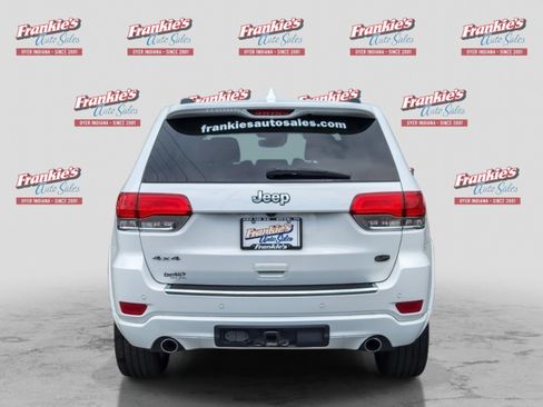 Used 2018 Jeep Grand Cherokee Overland AWD/4WD image 4
