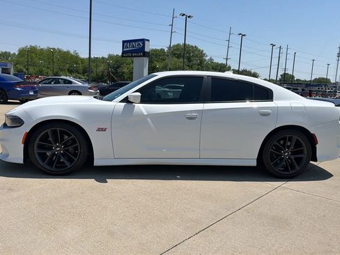 Used 2019 Dodge Charger Scat Pack RWD image 8