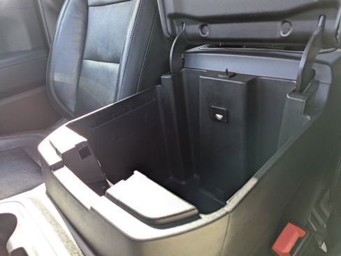 Used 2020 Chevrolet Silverado 1500 LT Trail Boss image 26