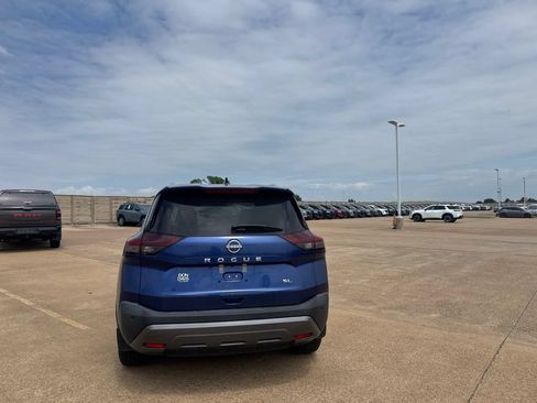 Certified 2023 Nissan Rogue SL w/ SL Premium Package FWD image 18