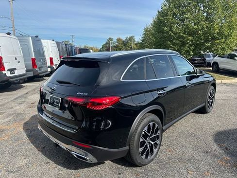 Used 2026 Mercedes-Benz GLC 350e 4MATIC image 5
