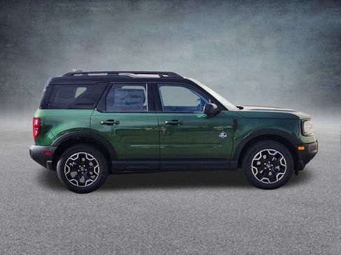 New 2025 Ford Bronco Sport Outer Banks w/ Outer Banks Tech Package+ AWD/4WD image 8