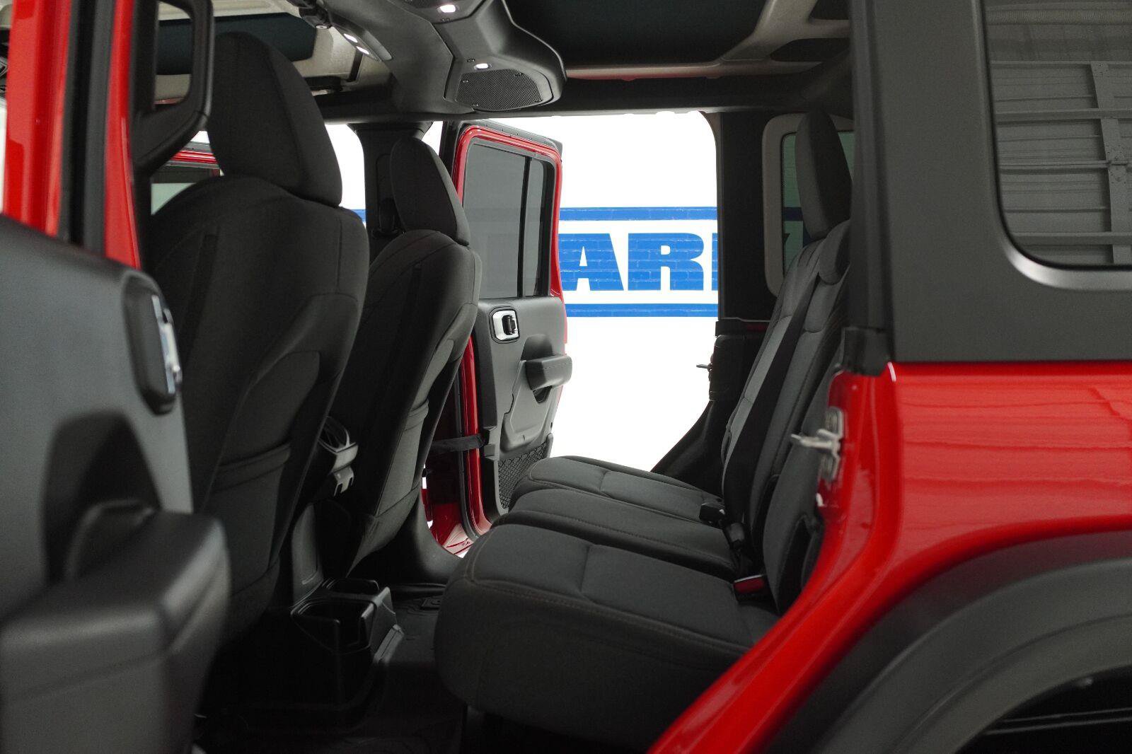 Used 2025 Jeep Wrangler Unlimited Sport AWD/4WD image 22