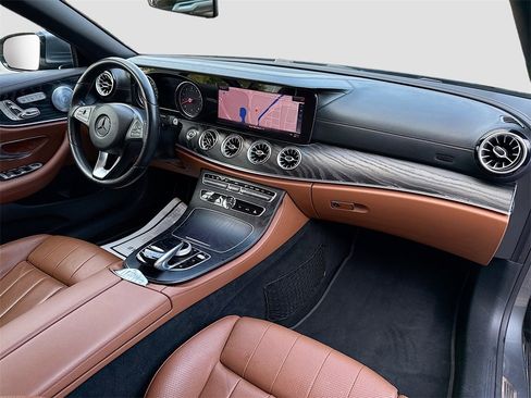 Used 2018 Mercedes-Benz E 400 4MATIC Cabriolet image 30