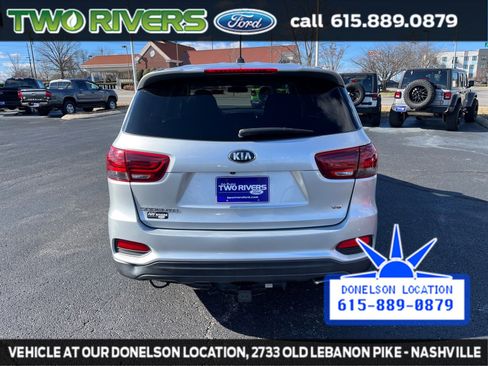 Used 2019 Kia Sorento LX image 10