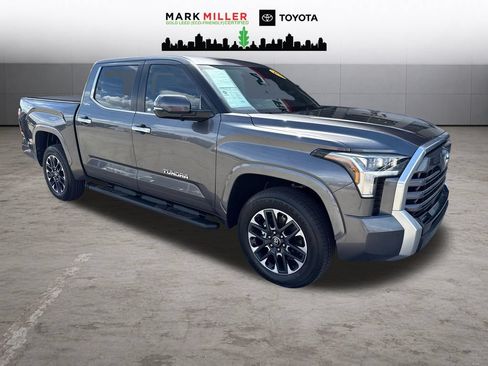 Used 2025 Toyota Tundra Limited AWD/4WD image 7