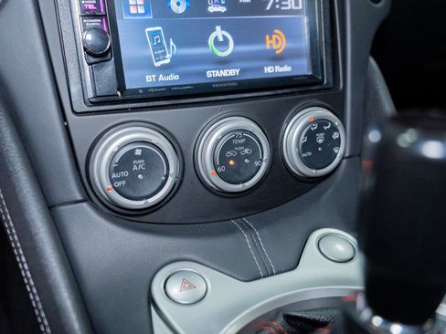 Used 2016 Nissan 370Z Coupe RWD image 33