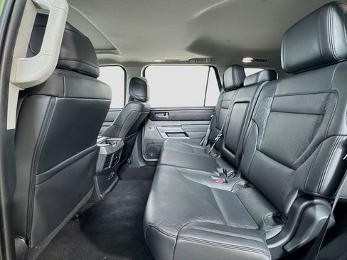 Used 2023 Toyota Sequoia SR5 w/ SR5 Premium Package AWD/4WD image 11