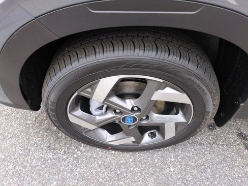 New 2026 Hyundai Venue SEL FWD image 12