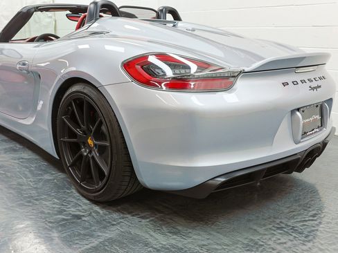 Used 2016 Porsche Boxster Spyder image 17