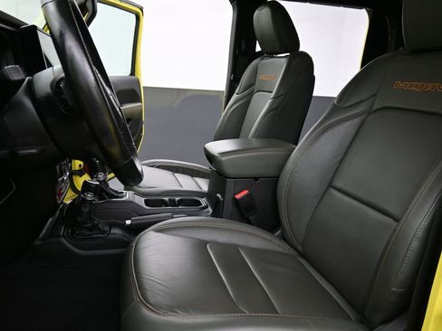 Used 2024 Jeep Gladiator Mojave AWD/4WD image 10