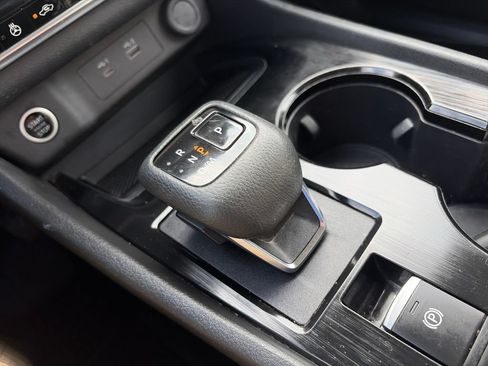 Used 2022 Nissan Rogue SV w/ SV Premium Package FWD image 26