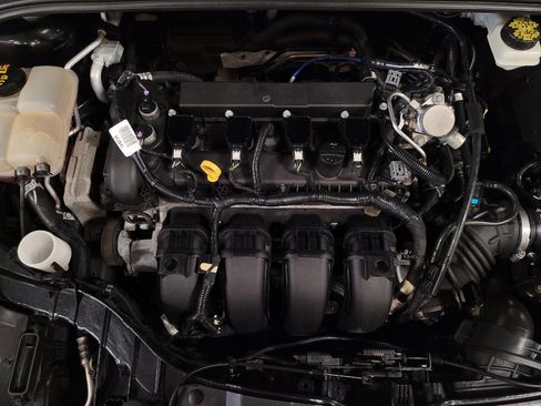 Used 2017 Ford Focus SEL FWD image 30