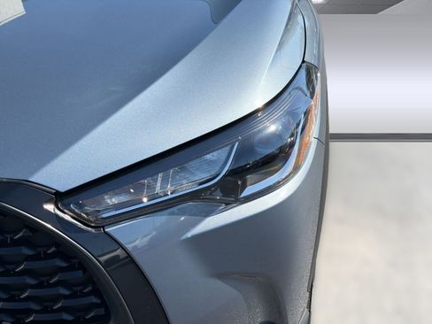 Certified 2023 Toyota Corolla Cross LE w/ Moonroof Package image 11