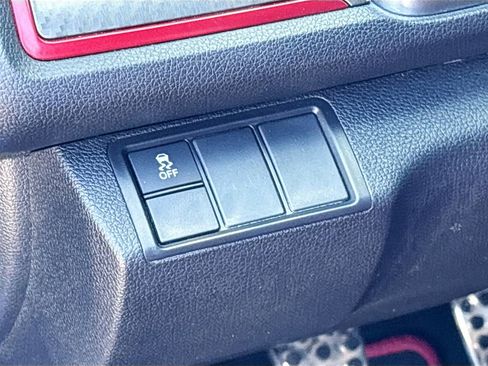Used 2018 Honda Civic Type R image 10