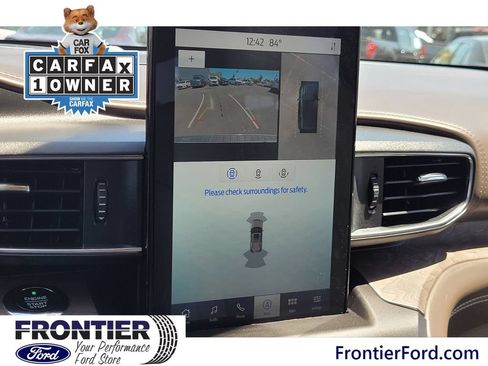 Used 2020 Ford Explorer Platinum w/ Premium Technology Package AWD/4WD image 11