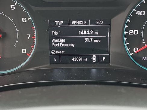 Used 2025 Chevrolet Malibu LT FWD image 21