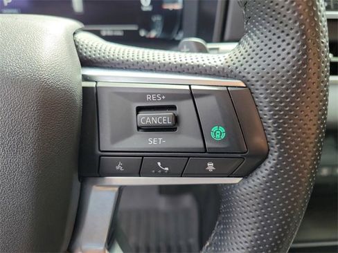 Used 2024 Mitsubishi Outlander image 21