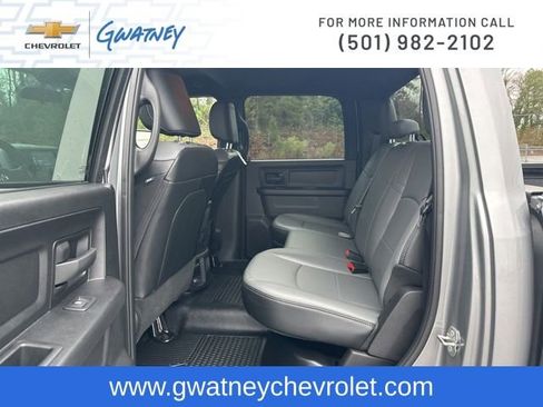 Used 2024 RAM 2500 Tradesman w/ Chrome Appearance Group image 23