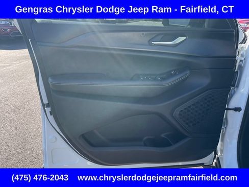 Certified 2023 Jeep Grand Cherokee Altitude AWD/4WD image 35