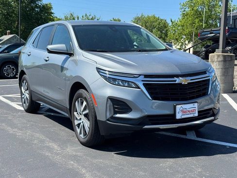 Used 2023 Chevrolet Equinox LT AWD/4WD image 2