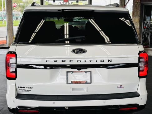 Used 2024 Ford Expedition Limited AWD/4WD image 10