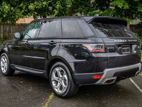 Used 2022 Land Rover Range Rover Sport SE image 4