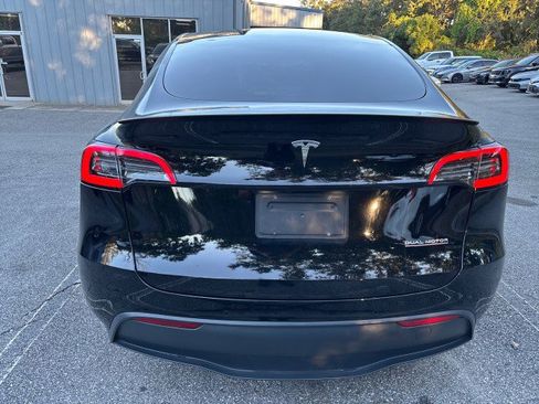 Used 2021 Tesla Model Y Performance image 8