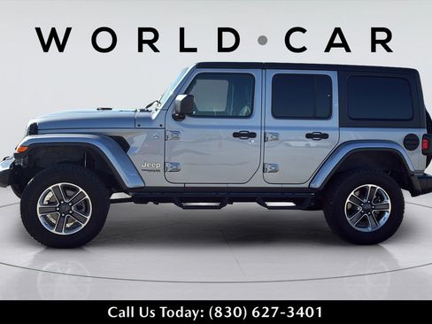Used 2020 Jeep Wrangler Unlimited Sahara AWD/4WD image 12