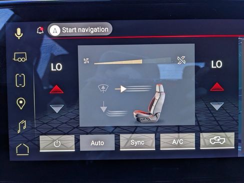 Used 2024 GMC Sierra 2500 AT4 image 32