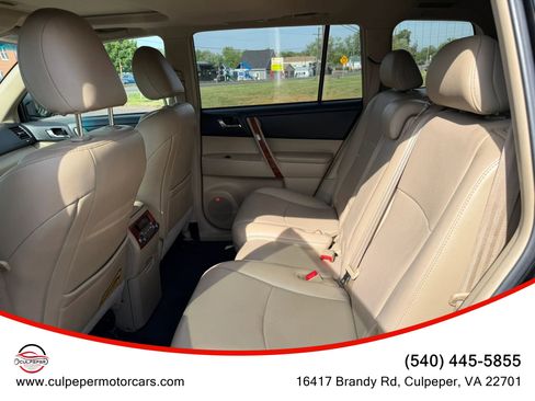 Used 2013 Toyota Highlander Limited AWD/4WD image 10
