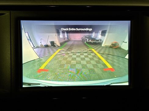 Used 2023 Chrysler Voyager LX image 26