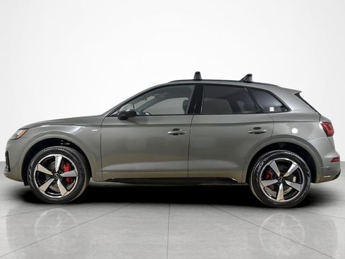 Used 2024 Audi Q5 2.0T Premium Plus w/ Premium Plus Package AWD/4WD image 2