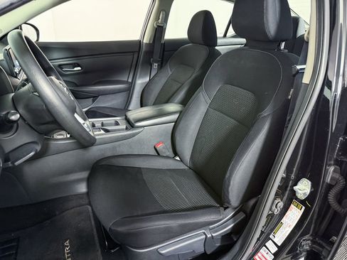 Certified 2021 Nissan Sentra S image 16