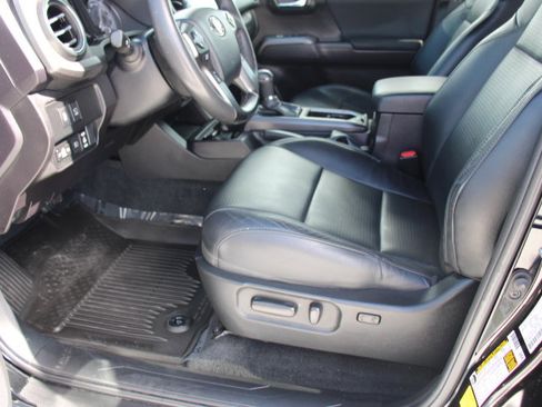 Certified 2023 Toyota Tacoma TRD Sport w/ TRD Premium Sport Package image 12