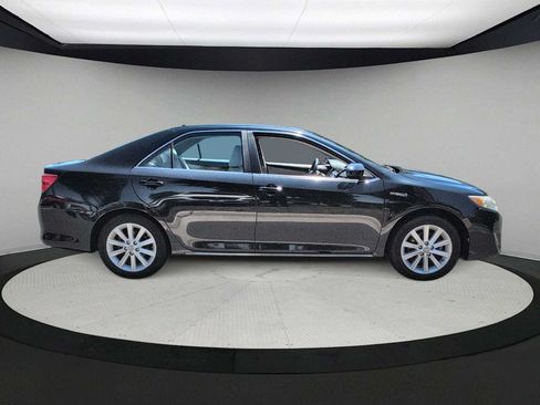 Used 2012 Toyota Camry XLE w/ Convenience Pkg FWD image 9
