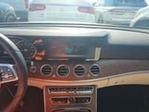 Used 2019 Mercedes-Benz E 300 E 300 w/ Premium 1 Package image 11