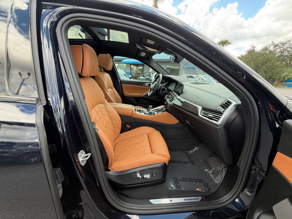 Used 2023 BMW X6 M50i w/ Parking Assistance Package AWD/4WD image 38