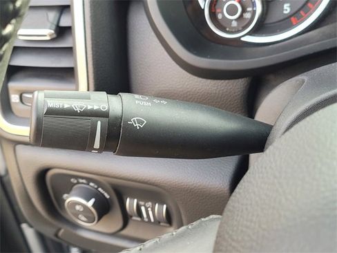 Used 2024 RAM 2500 Laramie image 16