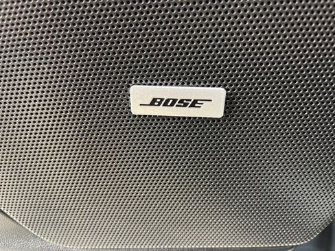 Used 2025 Cadillac XT6 Premium Luxury image 16