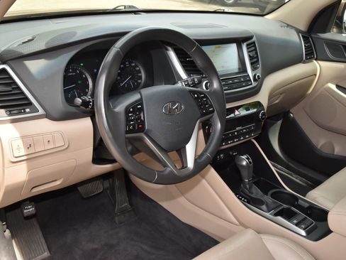 Used 2017 Hyundai Tucson SE Plus FWD image 34