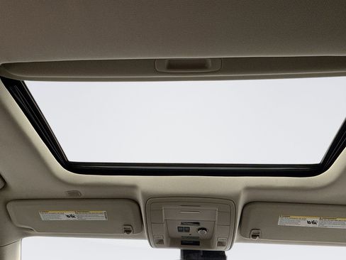 Used 2020 Chevrolet Tahoe LT w/ Luxury Package image 18