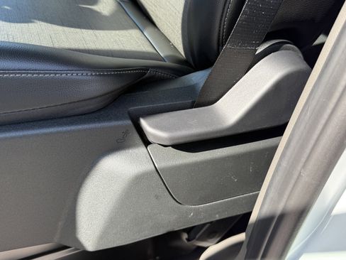 New 2026 Ford Transit 250 148 Medium Roof image 19