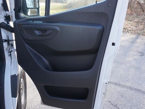 Used 2020 Mercedes-Benz Sprinter 2500 w/ Driver Convenience Package image 22