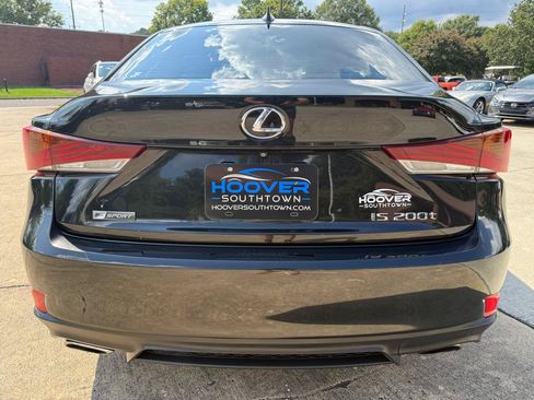 Used 2017 Lexus IS 200t F Sport w/ F Sport Package RWD image 4
