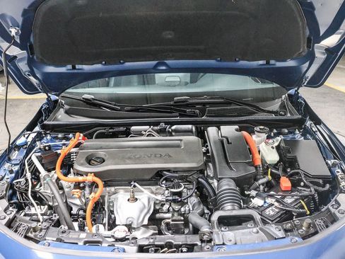 Used 2025 Honda Civic Sport image 28