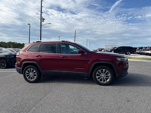 Used 2021 Jeep Cherokee Latitude Plus AWD/4WD image 1