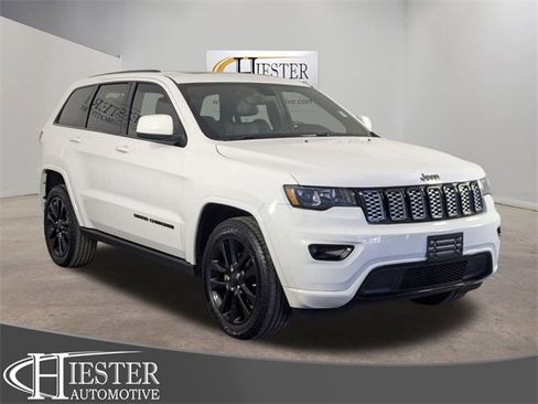 Used 2018 Jeep Grand Cherokee Altitude image 1