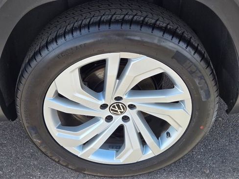 Used 2022 Volkswagen Atlas SE FWD image 11
