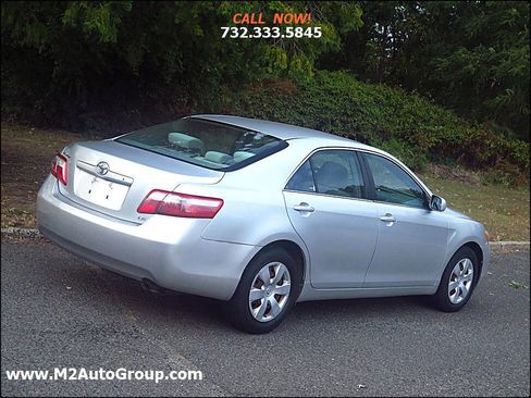 Used 2009 Toyota Camry LE image 29